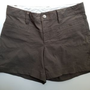 Athleta Dipper Shorts Army/Dark Olive Green